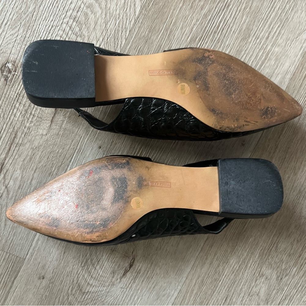 Vince Camuto Black Croc-Embossed Flats - Picture 5 of 6